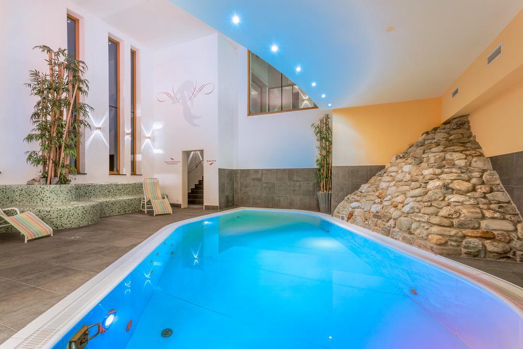 Hotel Badhaus Zell am See Bagian luar foto