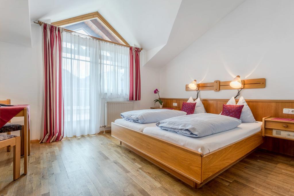 Hotel Badhaus Zell am See Bagian luar foto
