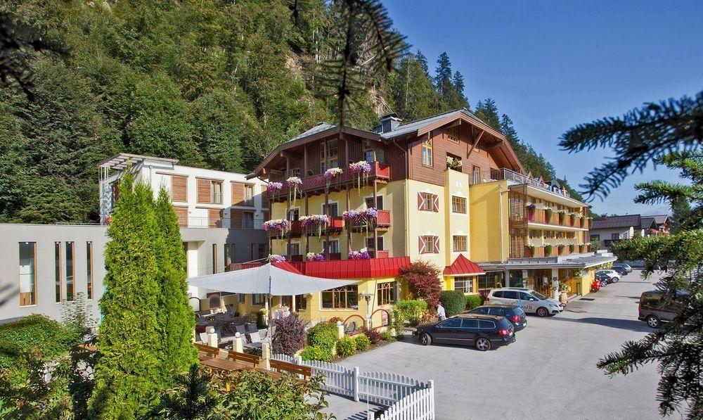 Hotel Badhaus Zell am See Bagian luar foto