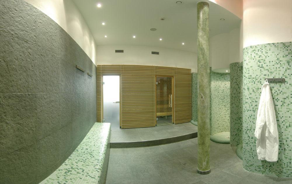 Hotel Badhaus Zell am See Bagian luar foto