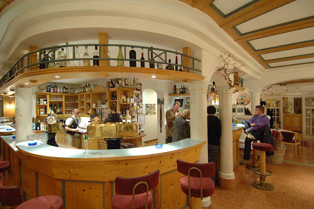 Hotel Badhaus Zell am See Bagian luar foto