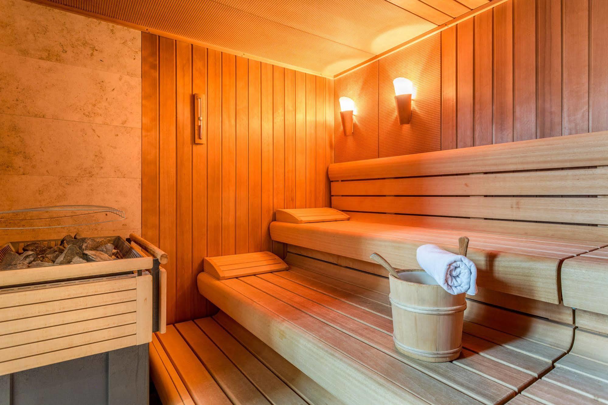 Hotel Badhaus Zell am See Bagian luar foto